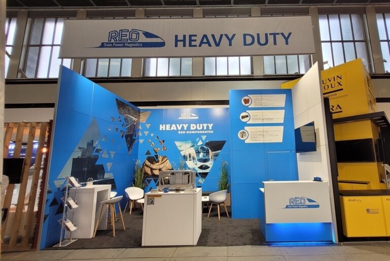 Messestand auf der InnoTrans offiziell eingeweiht